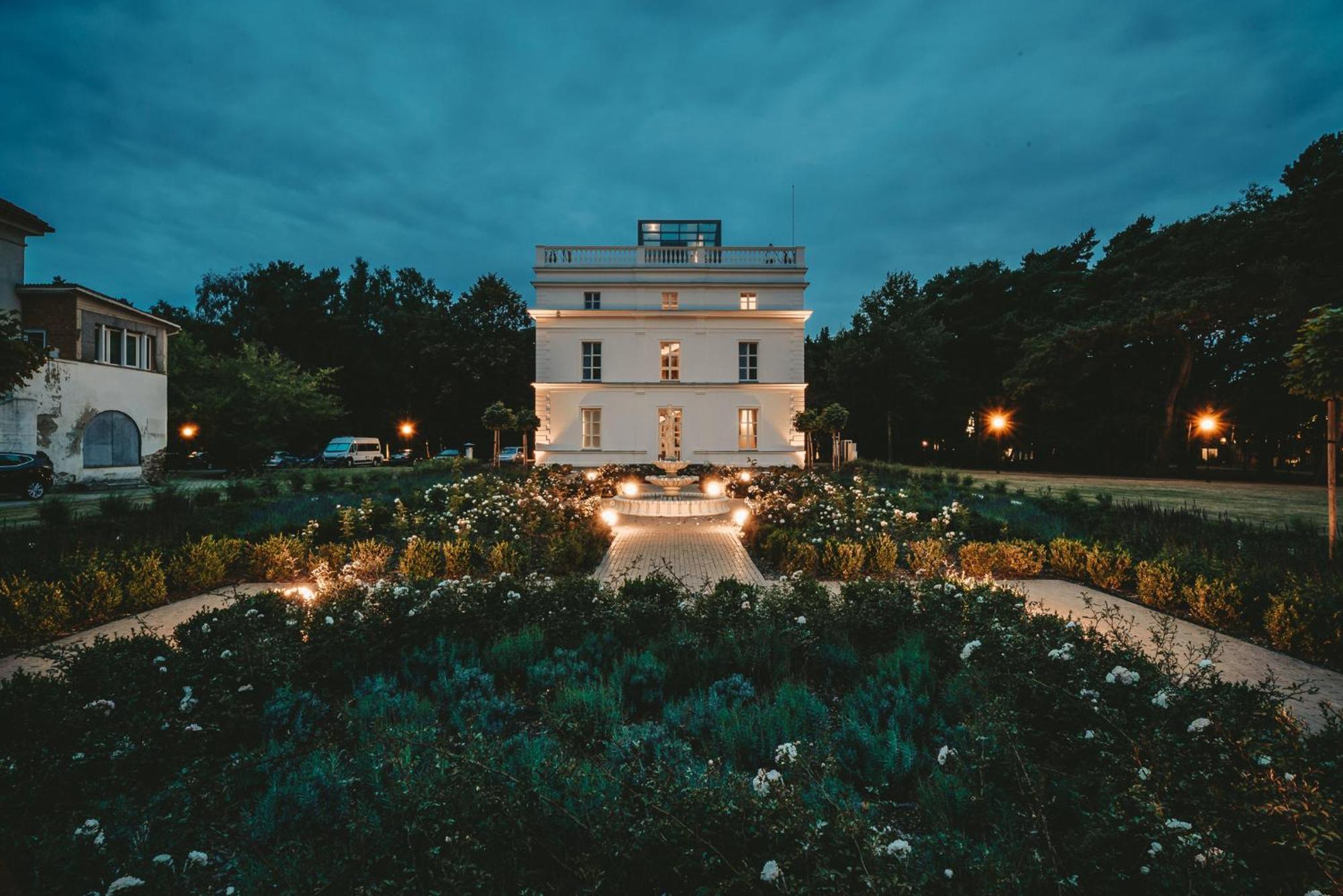 Komoda Villa *
